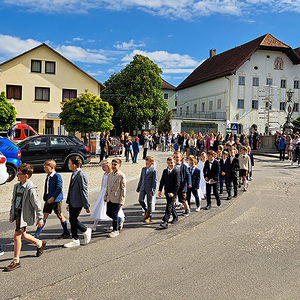 Festzug in die Kirche