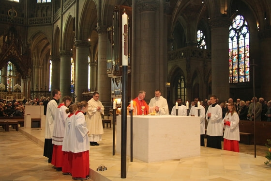 Festgottesdienst am Ostersonntag mit Bischof Manfred Scheuer im Linzer Mariendom
