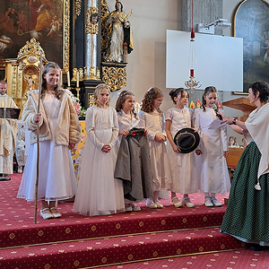 Sie erzählen von Jesus, der auf seine 'Schäfchen' aufpasst