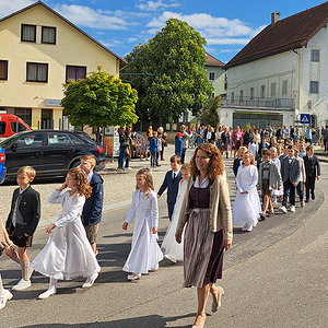 Festzug in die Kirche